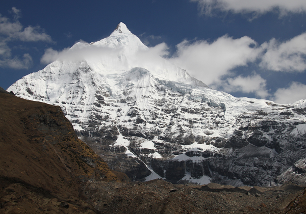 Jumolhari Trek